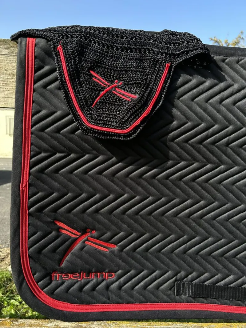 Freejump New Saddle Pad Collection-Black/Red-2