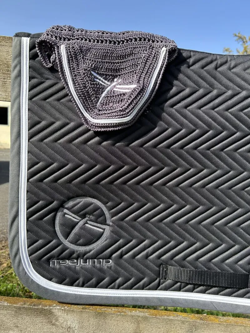 Freejump New Saddle Pad Collection-Black/Grey-2